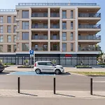 Luxury Beachside With Balcony & Terrace In By Renters Prestige * Gdańsk