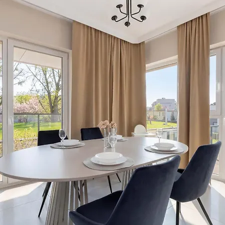 Luxury Beachside With Balcony & Terrace In By Renters Prestige * Gdansk