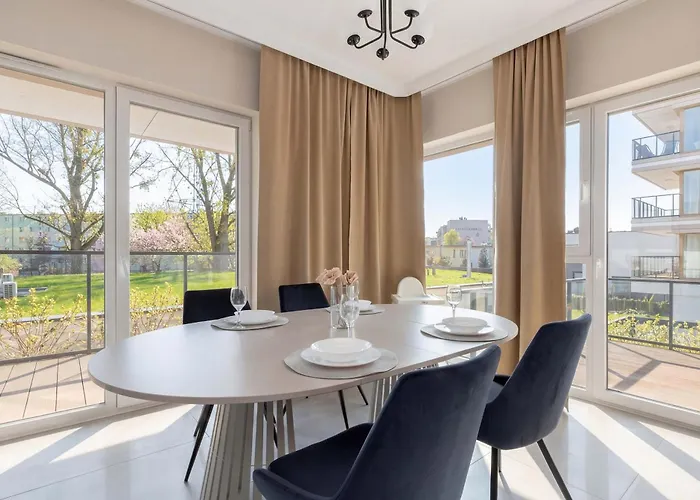 Luxury Beachside With Balcony & Terrace In By Renters Prestige * Gdansk