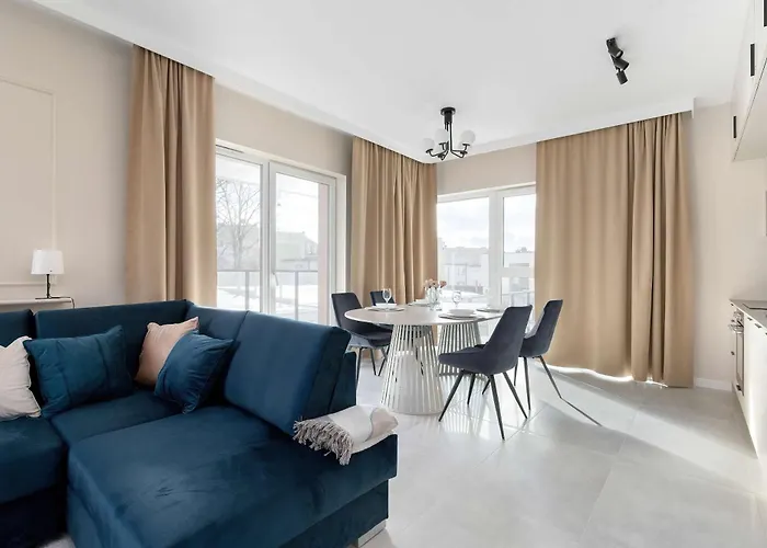 Apartamento Luxury Beachside With Balcony & Terrace In By Renters Prestige *